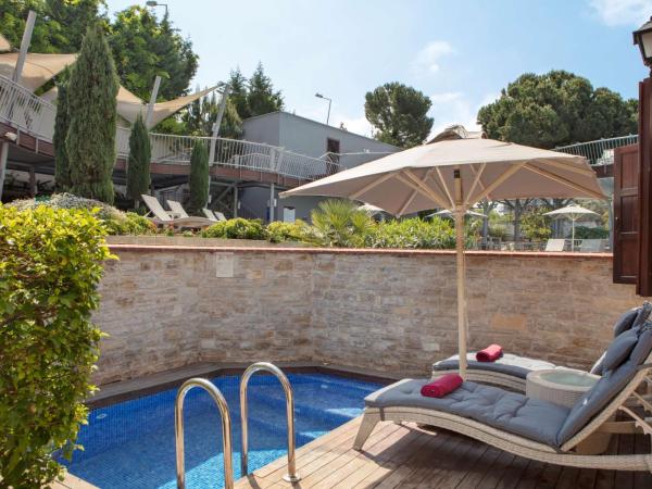 DoubleTree by Hilton Kusadasi : photo 4 de la chambre cottage lit king-size avec jardin privé