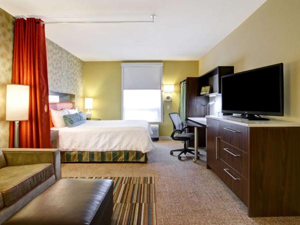 Home2 Suites by Hilton West Edmonton : photo 3 de la chambre studio lit queen-size - non-fumeurs