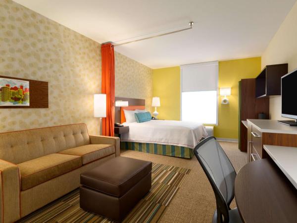 Home2 Suites by Hilton West Edmonton : photo 4 de la chambre studio lit queen-size - non-fumeurs