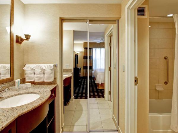 Homewood Suites by Hilton Toronto Airport Corporate Centre : photo 4 de la chambre suite 1 chambre lit king-size - non-fumeurs