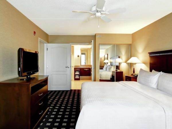 Homewood Suites by Hilton Toronto Airport Corporate Centre : photo 3 de la chambre suite 1 chambre lit king-size - non-fumeurs