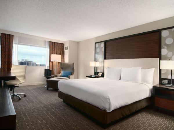Hilton Atlanta Airport : photo 1 de la chambre chambre lit king-size