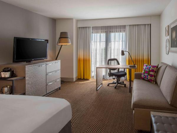 DoubleTree by Hilton Austin : photo 1 de la chambre chambre lit king-size