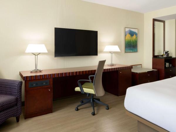 Hilton Charlotte Uptown : photo 3 de la chambre chambre lit king-size deluxe