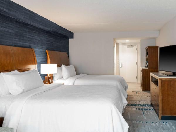 Hilton Garden Inn Arlington/Courthouse Plaza : photo 1 de la chambre chambre deluxe avec 2 lits queen-size