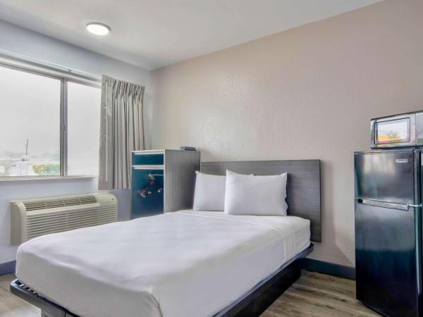 Motel 6-Austin, TX - North : photo 1 de la chambre chambre double - accessible aux personnes à mobilité réduite - non-fumeurs