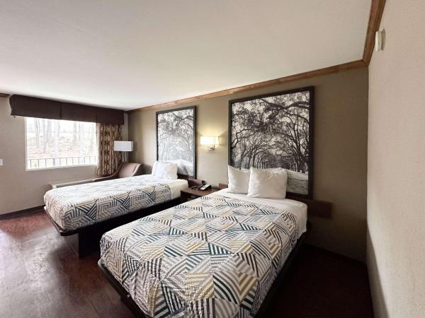 Motel 6 Atlanta GA Atlanta Airport East : photo 2 de la chambre chambre quadruple - non-fumeurs