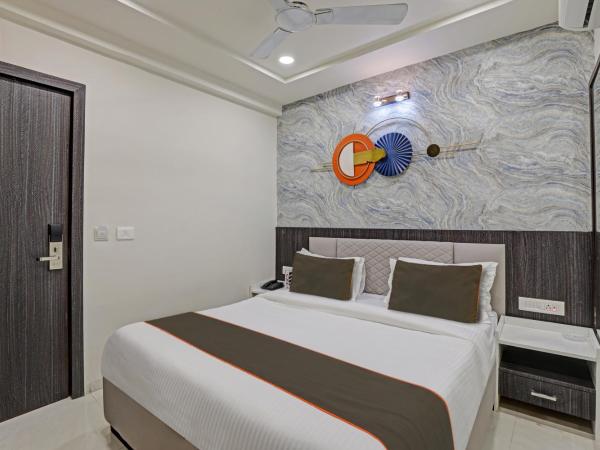 Super Collection O Hotel Alpha One : photo 3 de la chambre chambre triple classique