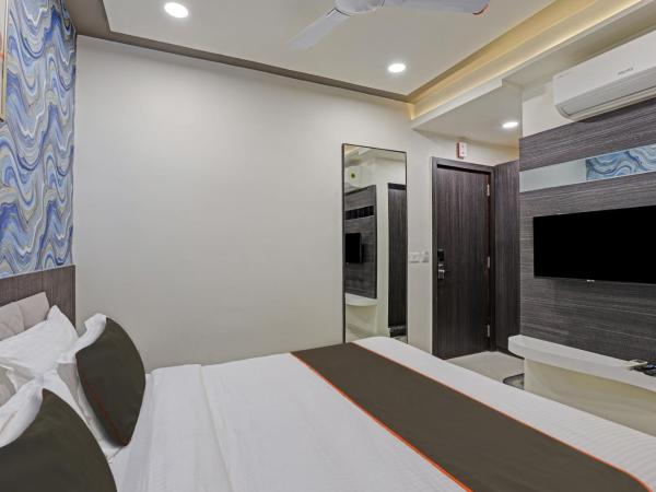 Super Collection O Hotel Alpha One : photo 6 de la chambre chambre triple classique