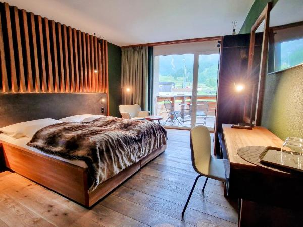 Amber Ski-in/out Hotel & Spa : photo 3 de la chambre chambre double supérieure avec balcon