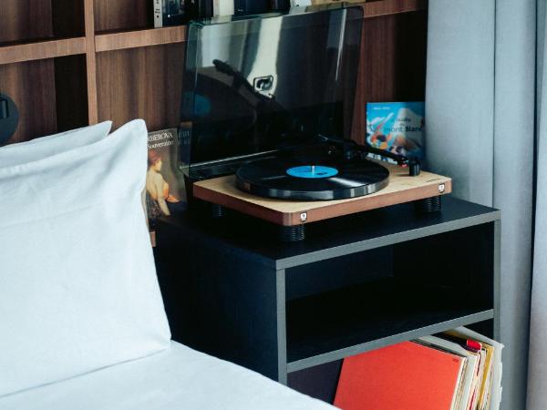 JOST Hôtel Bordeaux Centre Gare Saint Jean : photo 8 de la chambre chambre deluxe - jost collection