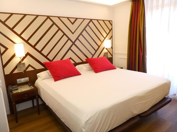 Hotel Boutique Atrio : photo 9 de la chambre chambre double supérieure (1-2 adultes)