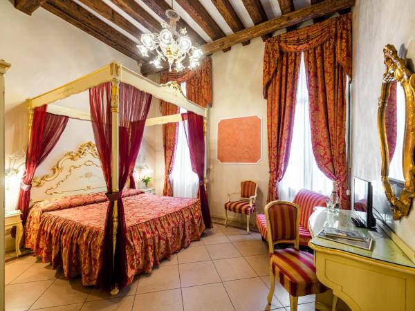 Hotel Al Vagon : photo 6 de la chambre chambre double supérieure