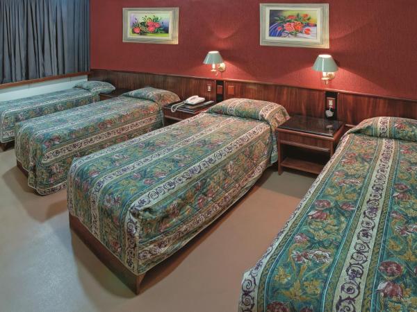 Lira Hotel : photo 3 de la chambre chambre quadruple Économique
