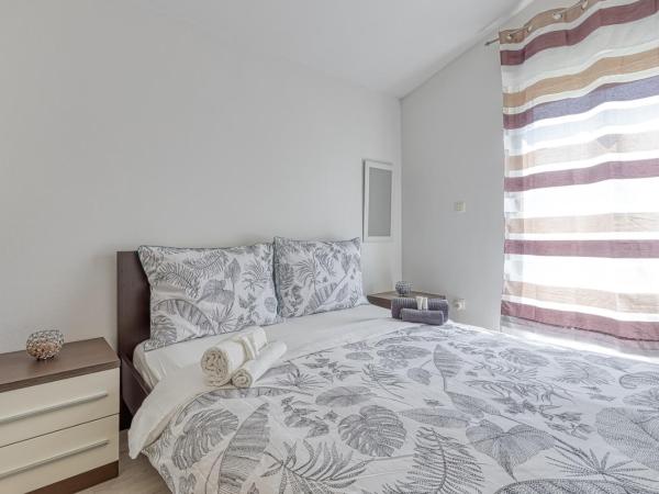 Mara : photo 5 de la chambre appartement avec balcon