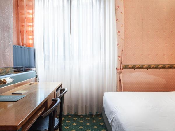 Hotel Des Etrangers : photo 9 de la chambre chambre double