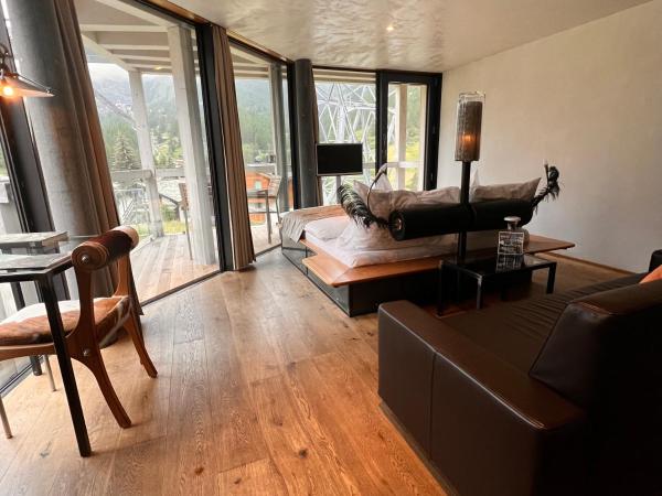 Matterhorn FOCUS Design Hotel : photo 1 de la chambre chambre double ou lits jumeaux avec balcon