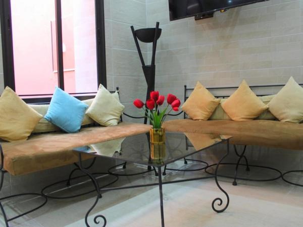 Résidence Miramare Marrakech : photo 10 de la chambre appartement latifa (6 adultes)
