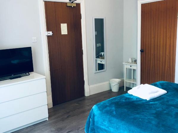 Beechwood Accommodation in North Leeds : photo 8 de la chambre chambre double avec salle de bains privative