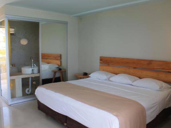 Rocamar Hotel Isla Mujeres : photo 8 de la chambre chambre lit king-size - vue sur mer