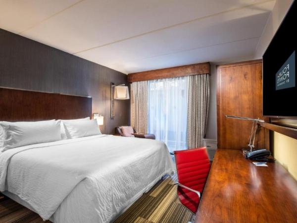 Four Points by Sheraton Atlanta Airport West : photo 1 de la chambre chambre lit king-size traditionnelle avec baignoire adaptée - accessible aux personnes à mobilité réduite et aux malentendants