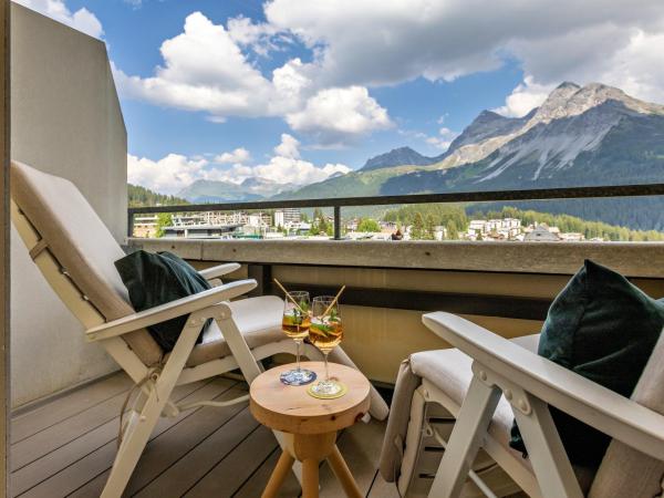 Pension Arosa - Self Check-In : photo 7 de la chambre chambre double standard