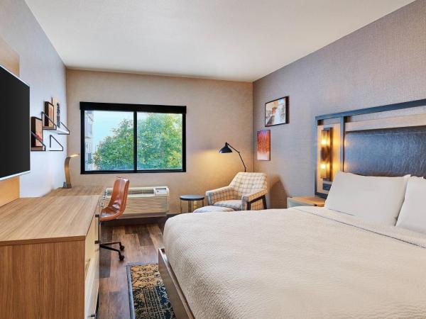 Four Points Marriott Salt Lake City Airport : photo 8 de la chambre chambre lit king-size