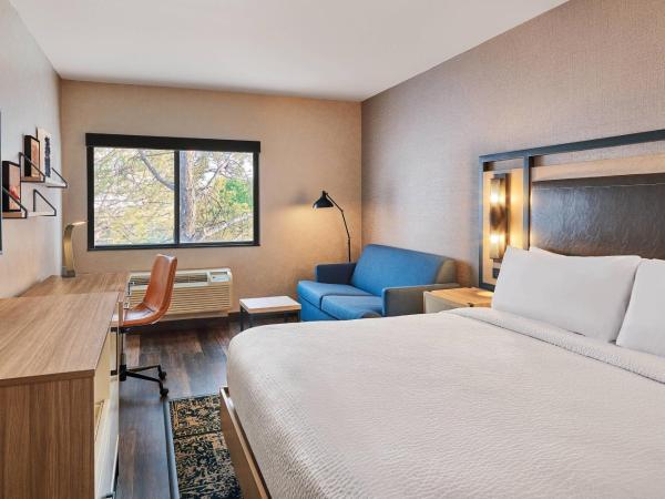 Four Points Marriott Salt Lake City Airport : photo 9 de la chambre chambre lit king-size