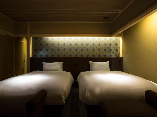 Hotel Yuraku Kyo-yasaka : photo 5 de la chambre japanese twin room with open-air bath/terrace & garden type a - non-smoking (lower ground floor)
