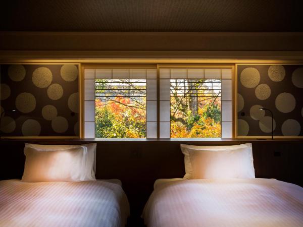 Hotel Yuraku Kyo-yasaka : photo 4 de la chambre japanese twin room with open-air japanese blue stone bath type a - non-smoking (3rd floor) 