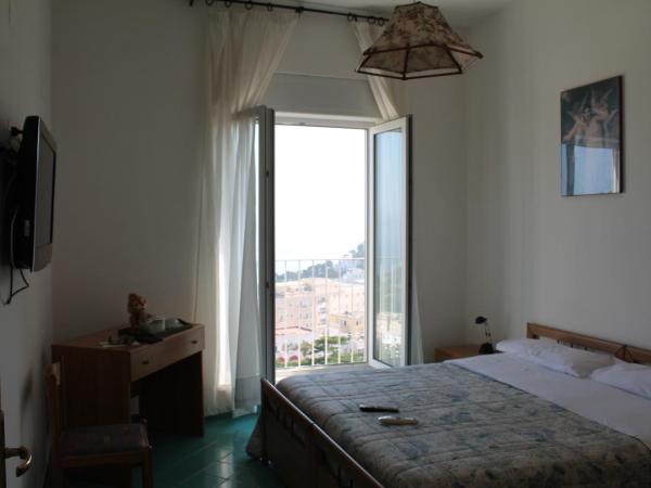 Hotel Esperia : photo 1 de la chambre chambre double classique - vue sur mer