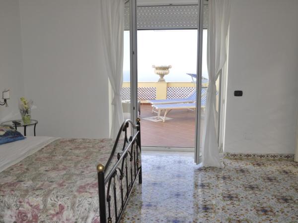 Hotel Esperia : photo 2 de la chambre chambre double supérieure - vue sur mer