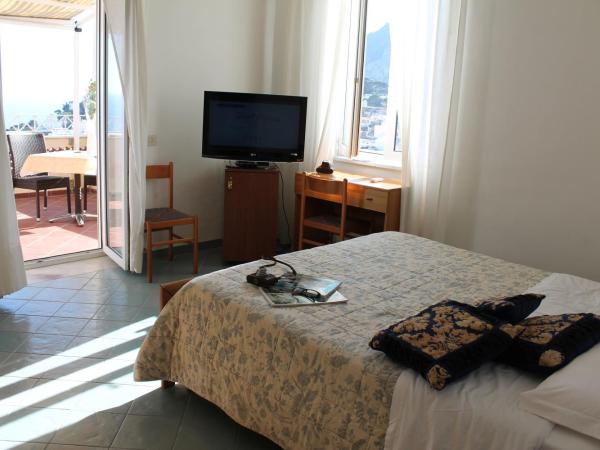 Hotel Esperia : photo 4 de la chambre chambre double supérieure - vue sur mer