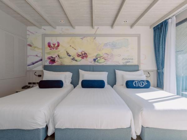 Hotel Tide Phuket Beach Front : photo 2 de la chambre chambre triple deluxe