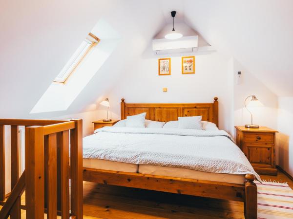 Penzion Tilia : photo 3 de la chambre duplex triple room with extra bed available