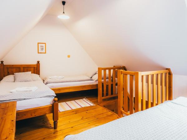 Penzion Tilia : photo 4 de la chambre duplex triple room with extra bed available