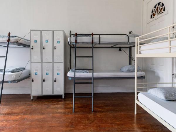 Invictus Hostel : photo 3 de la chambre lit dans dortoir mixte de 12 lits