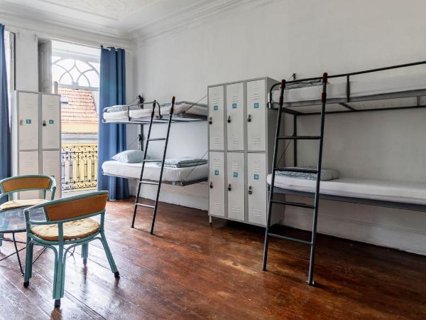 Invictus Hostel : photo 1 de la chambre lit dans dortoir mixte de 12 lits