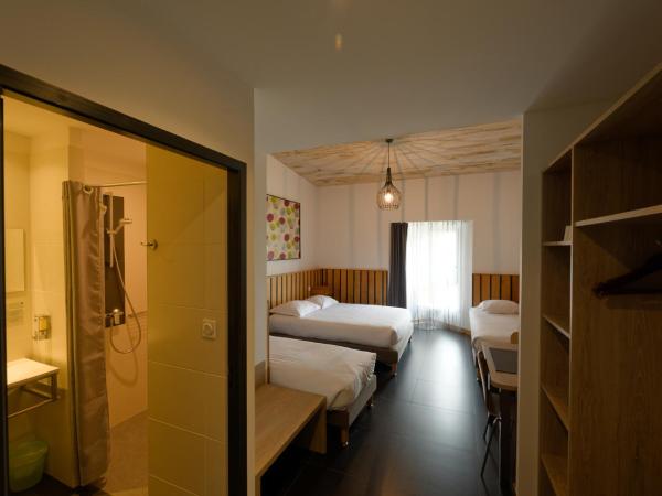 Cit'Hotel Le Relais du Boisniard : photo 5 de la chambre chambre quadruple avec douche