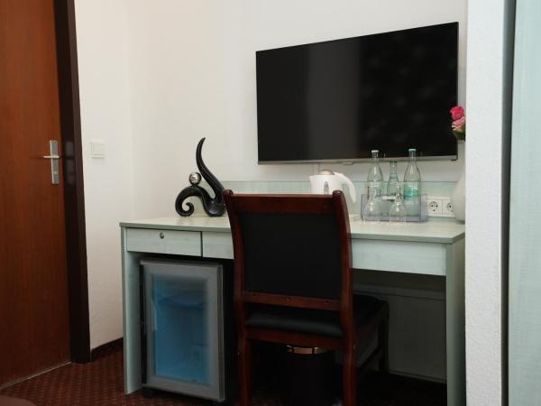 Hotel Attaché an der Messe : photo 8 de la chambre chambre lits jumeaux standard