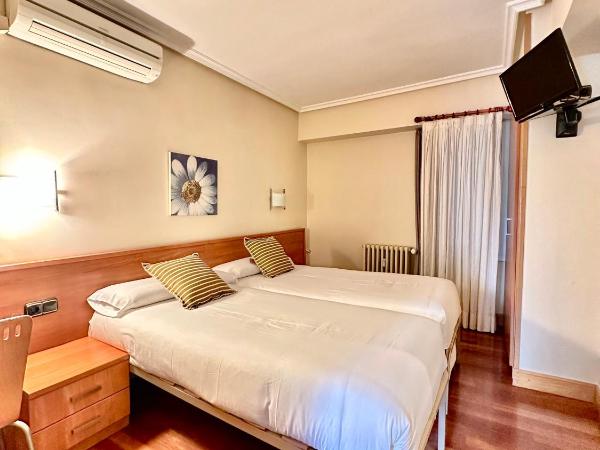 Pension Anoeta : photo 1 de la chambre chambre lits jumeaux standard