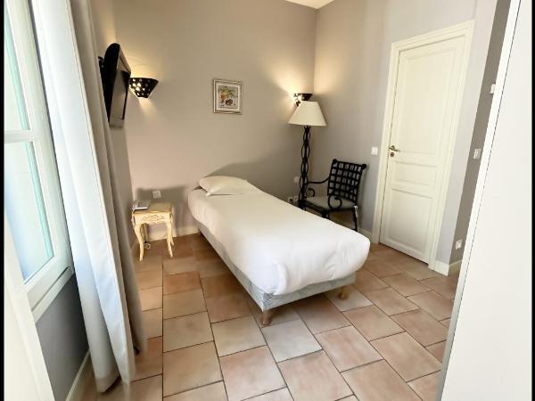 Hôtel l'Arena : photo 3 de la chambre chambre triple standard