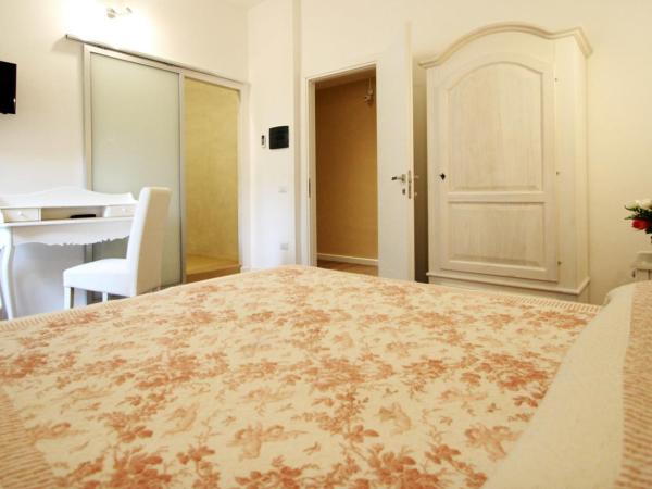 All'Operetta di Cagliari : photo 3 de la chambre chambre deluxe double ou lits jumeaux