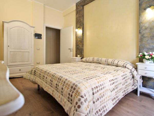 All'Operetta di Cagliari : photo 7 de la chambre chambre lit king-size avec balcon