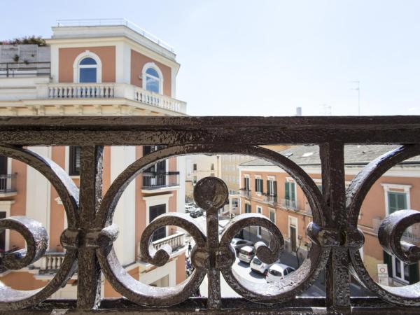 Residence Le Vie del Centro : photo 3 de la chambre chambre deluxe