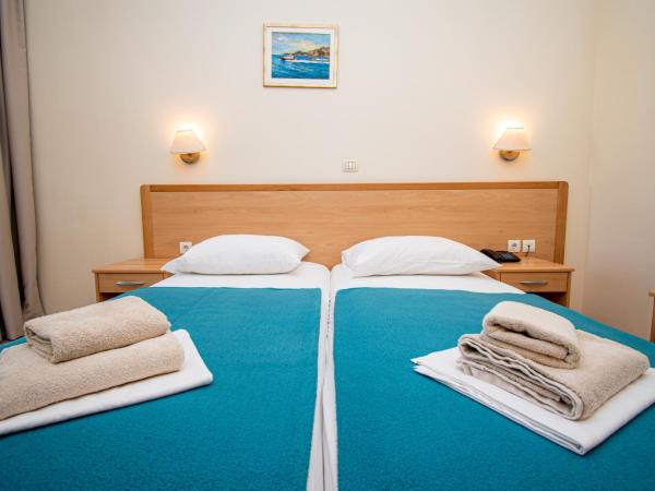 Centinera Resort : photo 4 de la chambre chambre double standard avec balcon