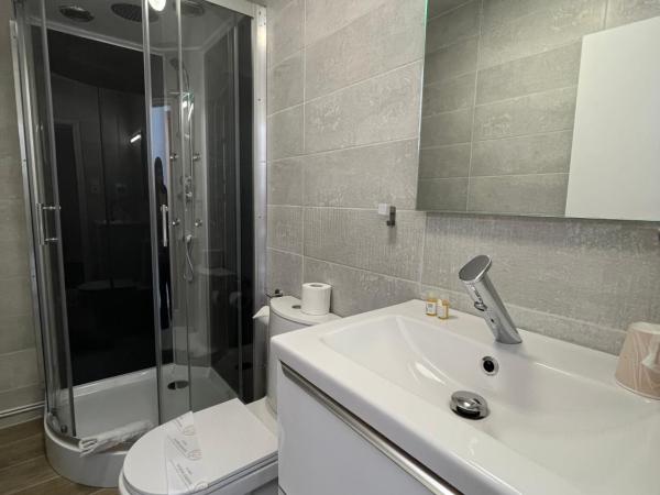 Agena : photo 3 de la chambre chambre double avec douche