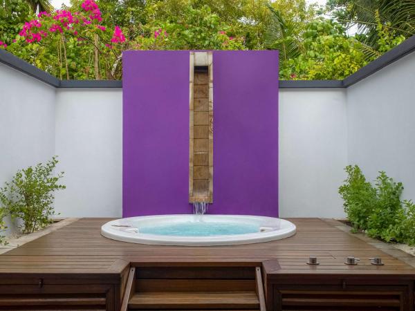 Dhawa Ihuru - with Free Transport : photo 3 de la chambre beachfront jet pool villa with free transfer for minimum 3 nights for 2 pax valid until 31st october 2024