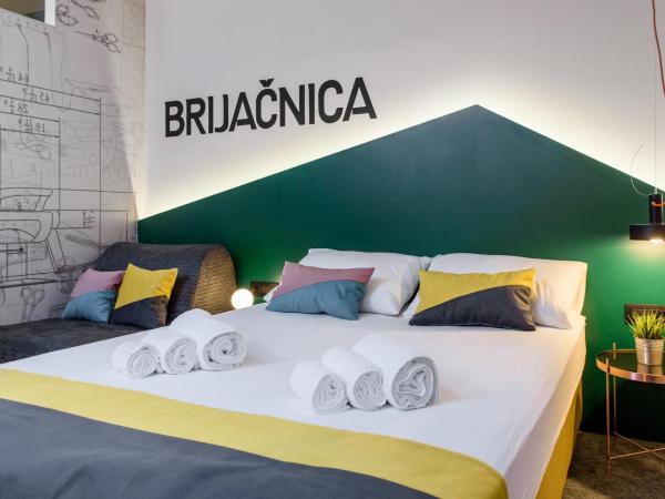 Stay Swanky Bed & Breakfast : photo 8 de la chambre deluxe triple room - ilica street 50