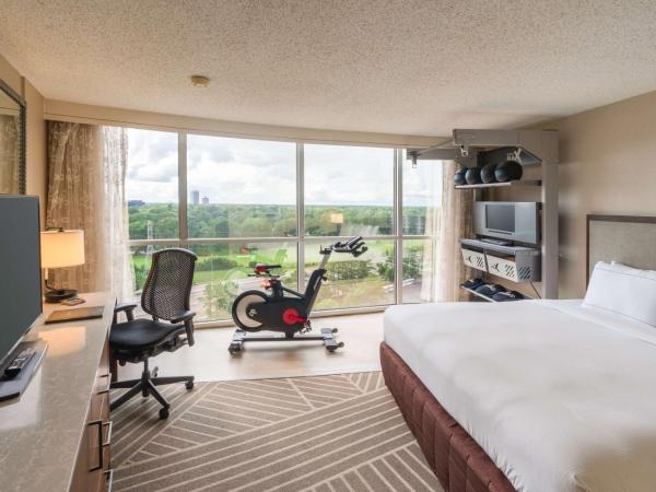 Hilton Memphis : photo 1 de la chambre chambre lit king-size sport